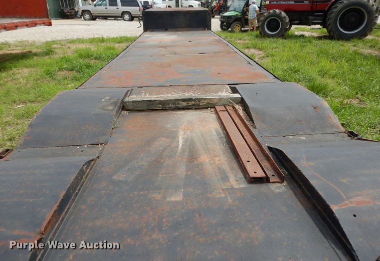 image for item II9638 1988 ASI  drop deck trailer