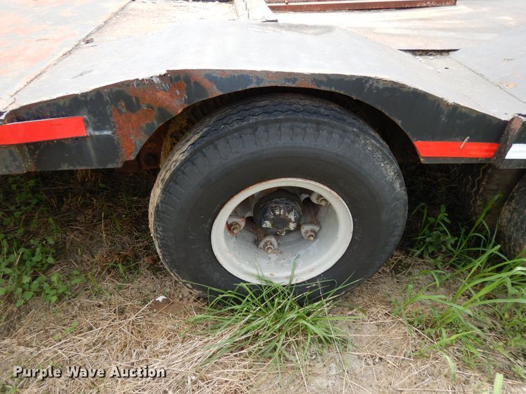 image for item II9638 1988 ASI  drop deck trailer