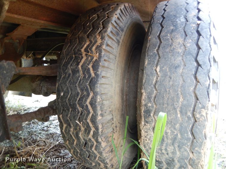 image for item II9638 1988 ASI  drop deck trailer