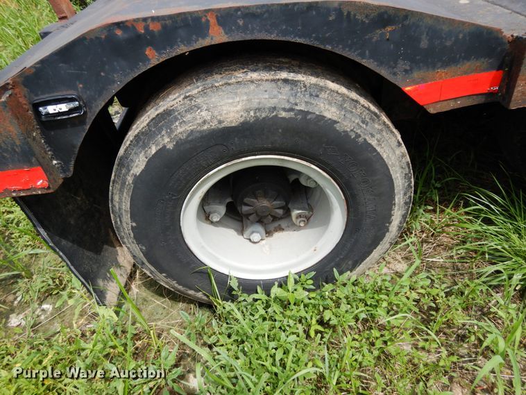 image for item II9638 1988 ASI  drop deck trailer