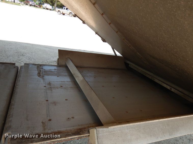 image for item IL9862 2019 Timpte  grain trailer