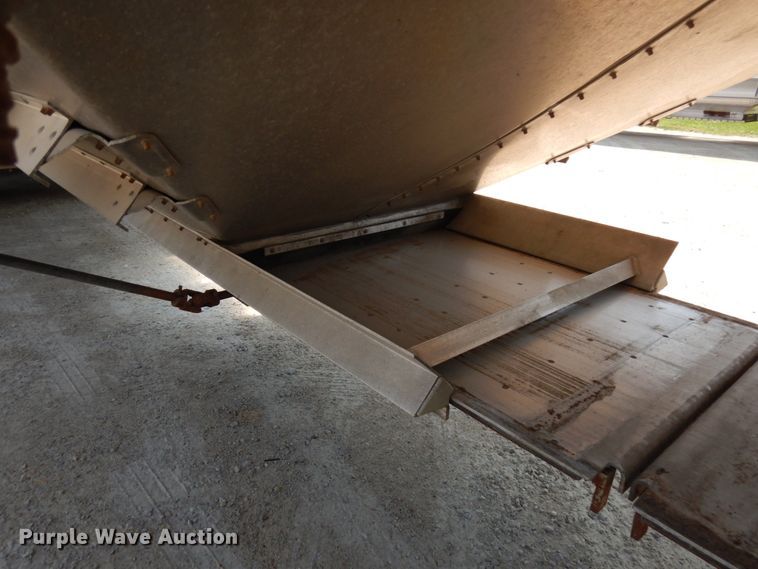 image for item IL9862 2019 Timpte  grain trailer