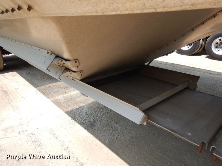 image for item IL9863 2020 Timpte  grain trailer