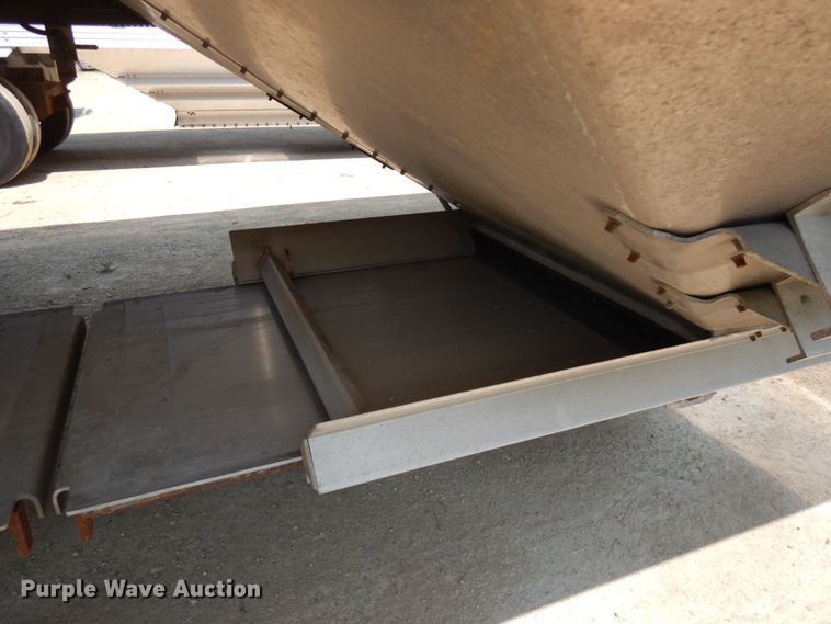 image for item IL9863 2020 Timpte  grain trailer