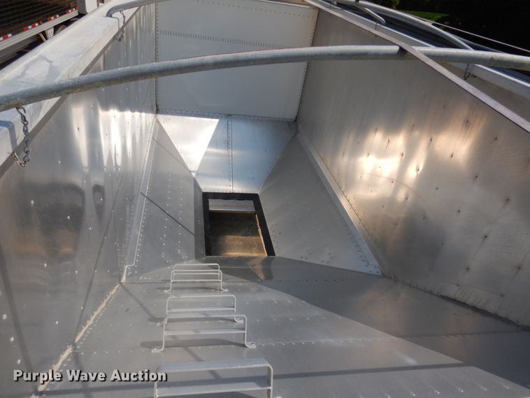 image for item IL9863 2020 Timpte  grain trailer