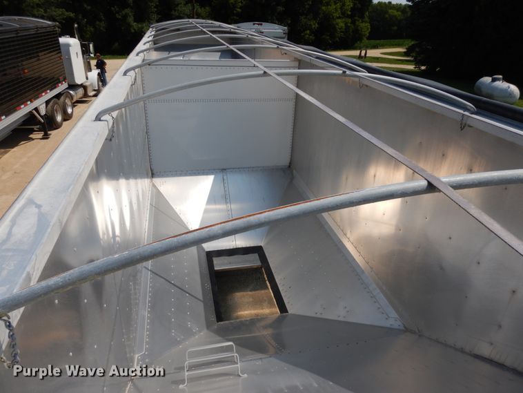 image for item IL9863 2020 Timpte  grain trailer