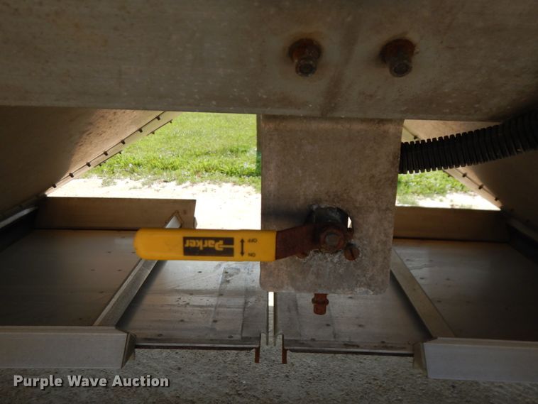 image for item IL9863 2020 Timpte  grain trailer