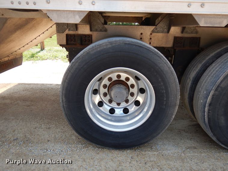 image for item IL9863 2020 Timpte  grain trailer