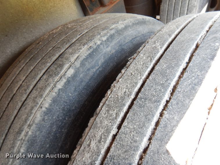 image for item IL9863 2020 Timpte  grain trailer