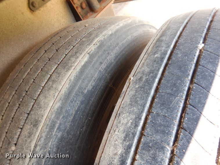 image for item IL9863 2020 Timpte  grain trailer