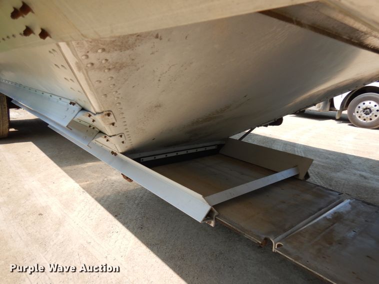 image for item IL9864 2016 Timpte  grain trailer