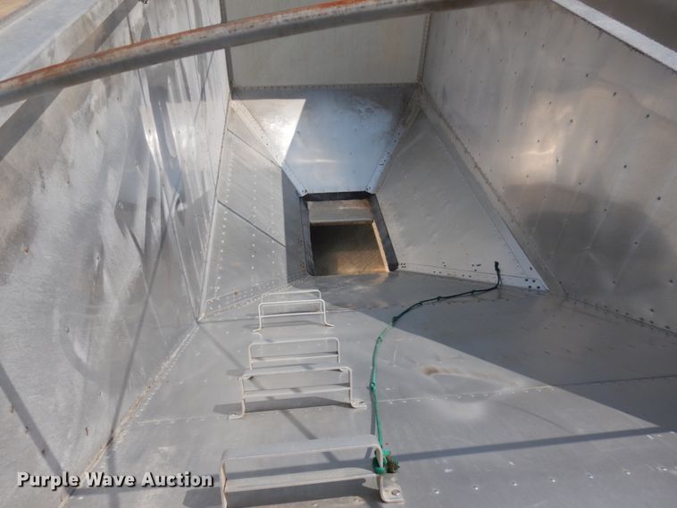 image for item IL9864 2016 Timpte  grain trailer