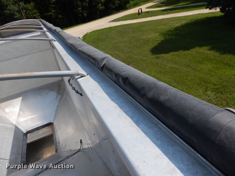 image for item IL9864 2016 Timpte  grain trailer