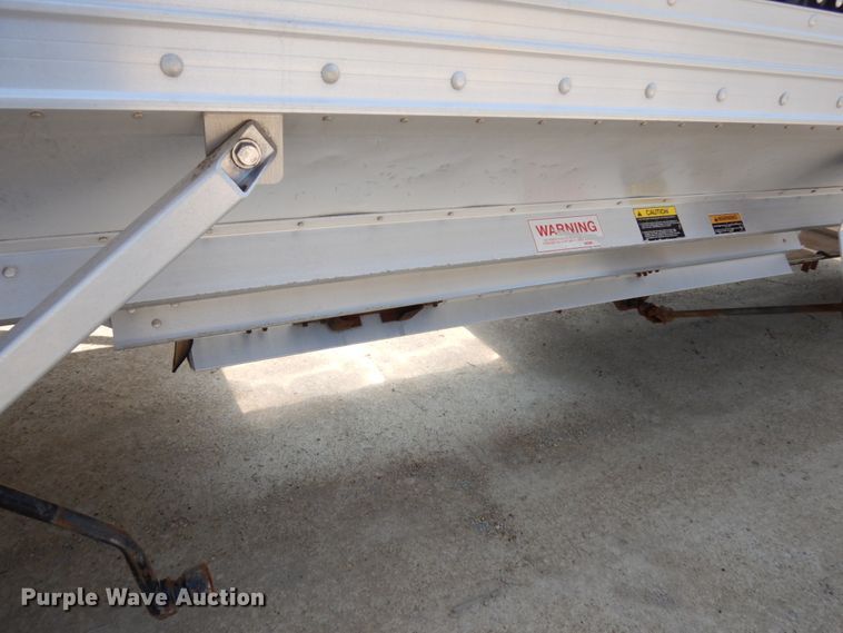 image for item IL9865 2016 Timpte  grain trailer