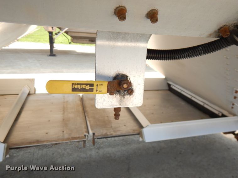 image for item IL9865 2016 Timpte  grain trailer