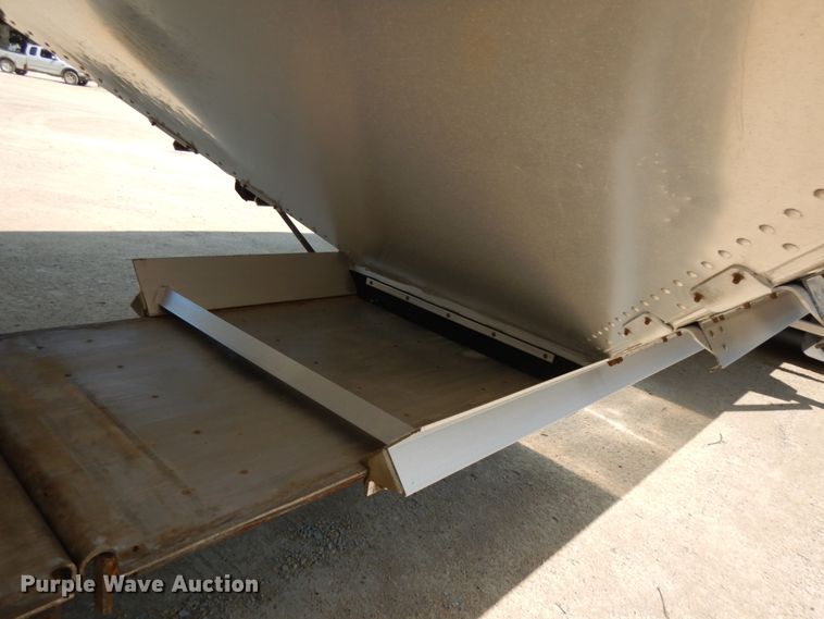image for item IL9865 2016 Timpte  grain trailer