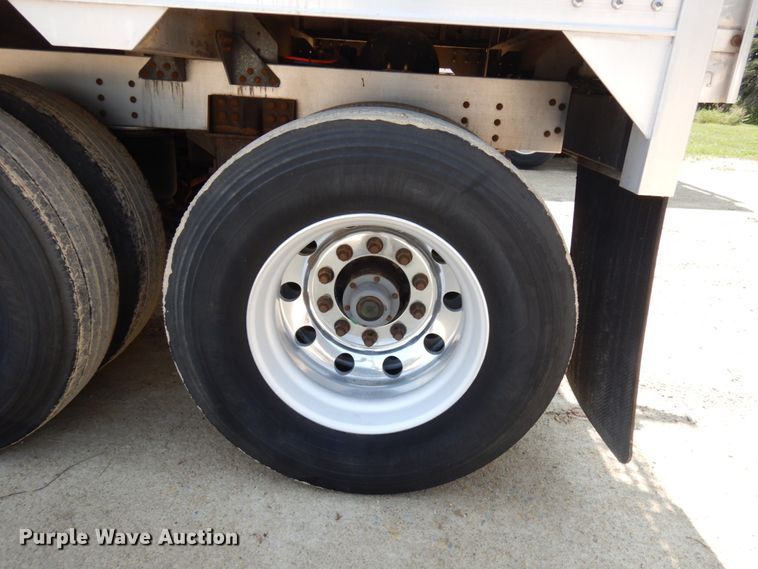 image for item IL9865 2016 Timpte  grain trailer