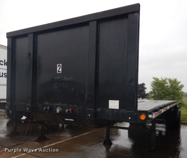 image for item IL9874 1999 Liberty  flatbed trailer