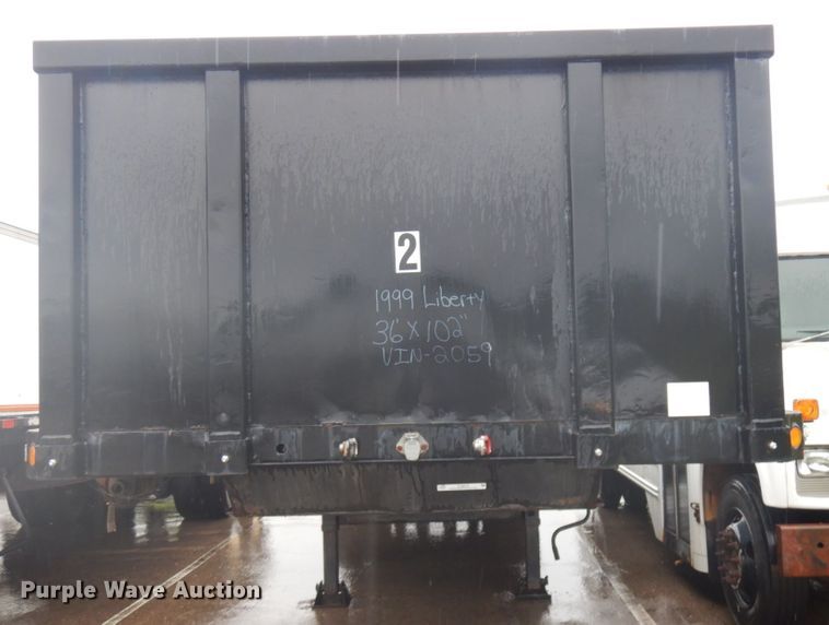 image for item IL9874 1999 Liberty  flatbed trailer