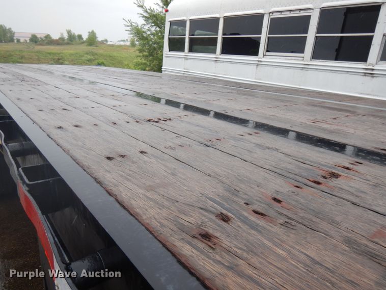 image for item IL9874 1999 Liberty  flatbed trailer