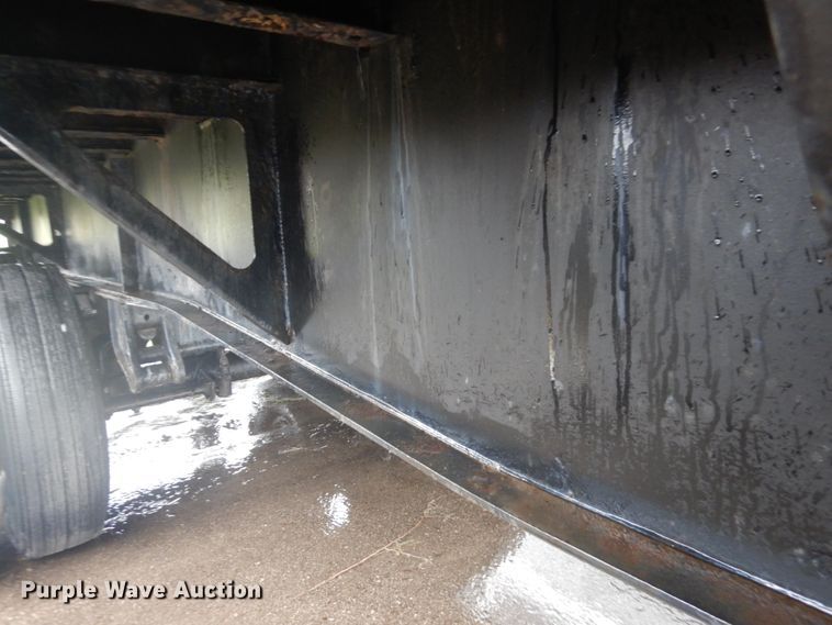 image for item IL9874 1999 Liberty  flatbed trailer