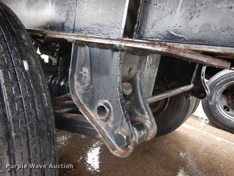 image for item IL9874 1999 Liberty  flatbed trailer