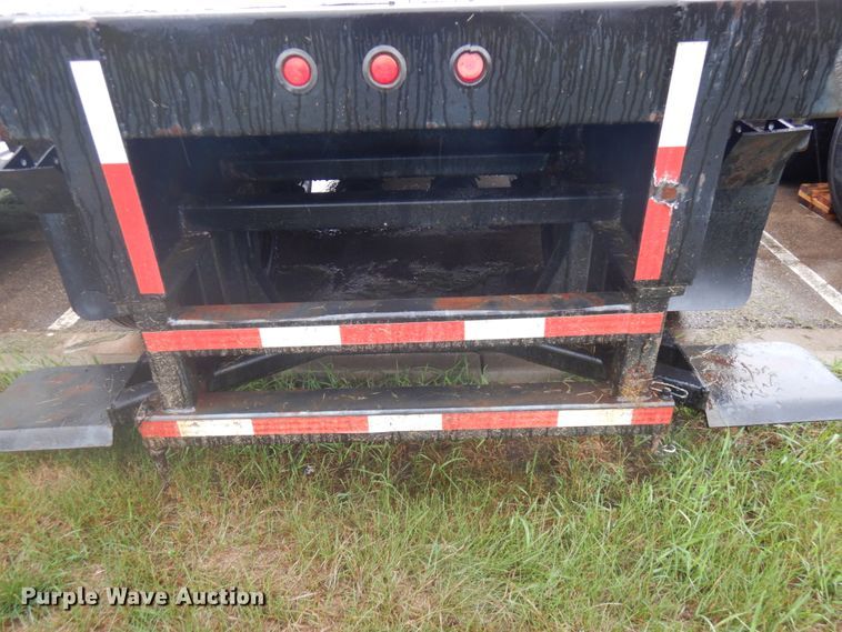 image for item IL9874 1999 Liberty  flatbed trailer