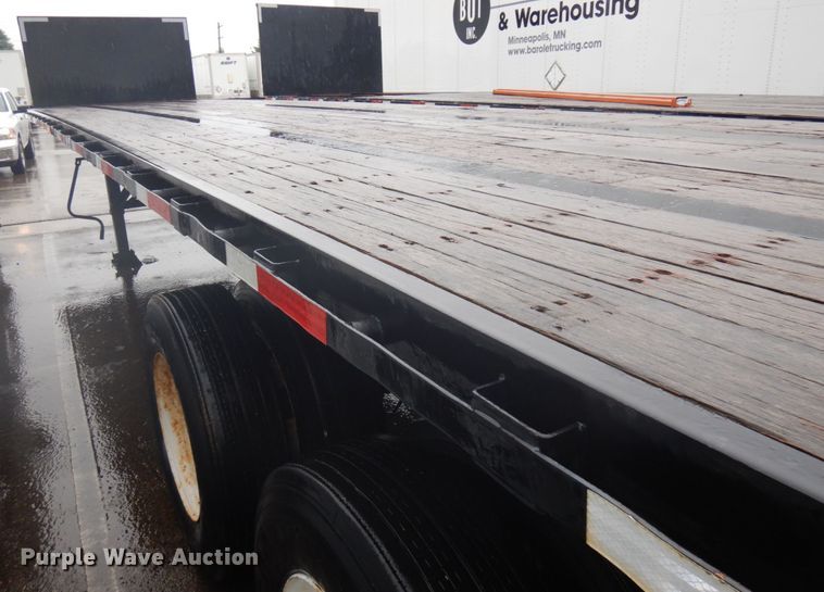 image for item IL9874 1999 Liberty  flatbed trailer