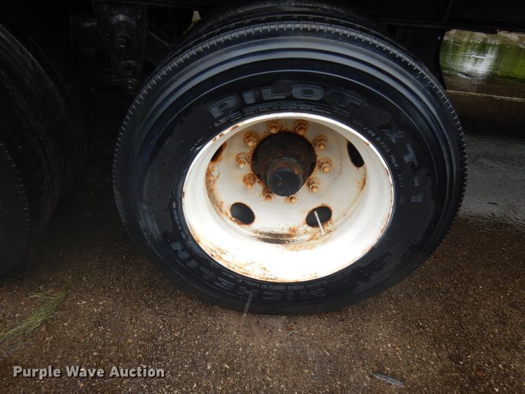 image for item IL9874 1999 Liberty  flatbed trailer