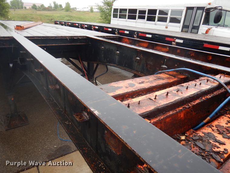 image for item IL9875 2011 Great Dane  flatbed trailer