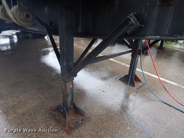 image for item IL9875 2011 Great Dane  flatbed trailer