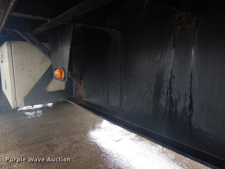 image for item IL9875 2011 Great Dane  flatbed trailer