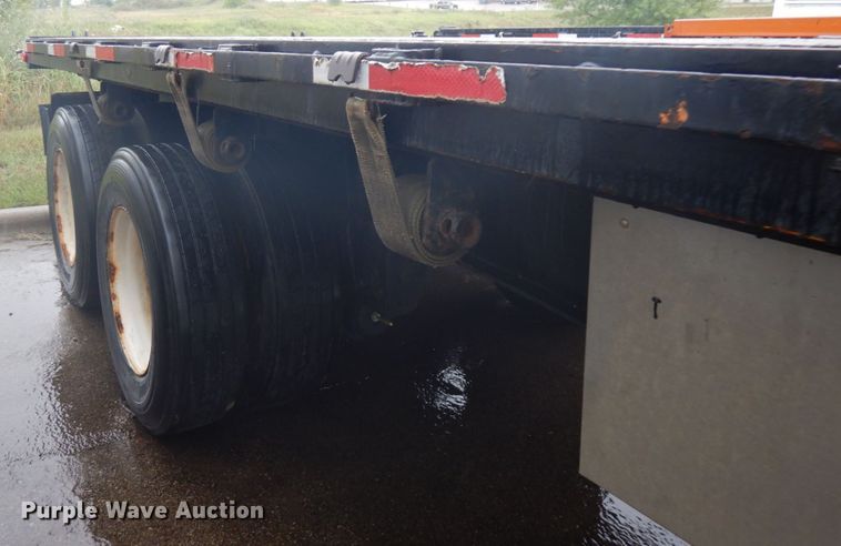 image for item IL9875 2011 Great Dane  flatbed trailer