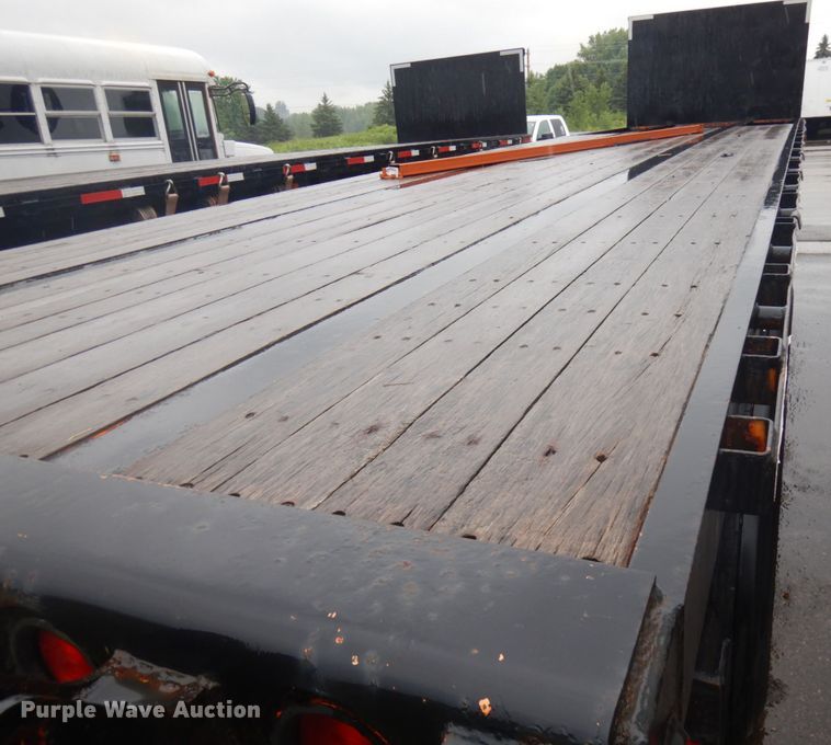 image for item IL9875 2011 Great Dane  flatbed trailer
