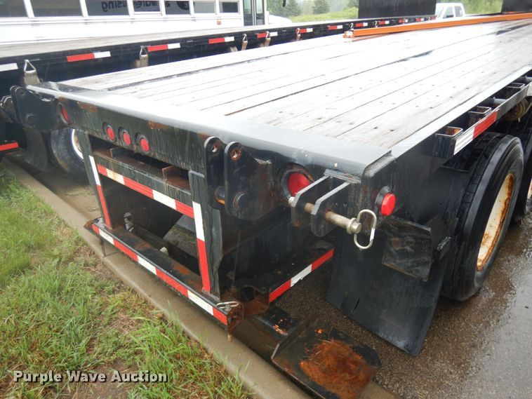 image for item IL9875 2011 Great Dane  flatbed trailer