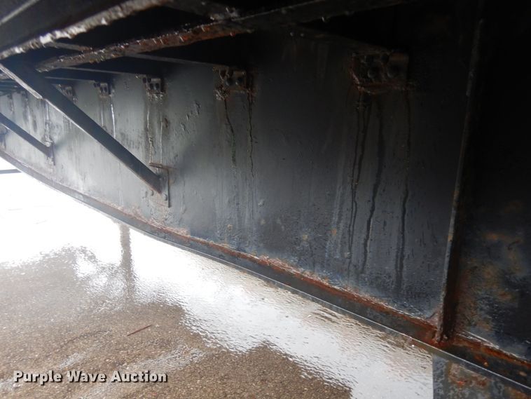 image for item IL9875 2011 Great Dane  flatbed trailer