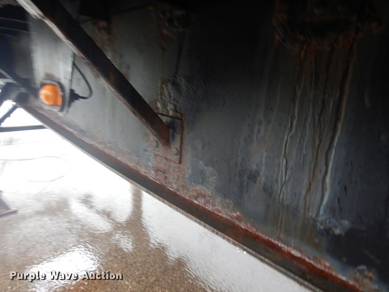 image for item IL9875 2011 Great Dane  flatbed trailer