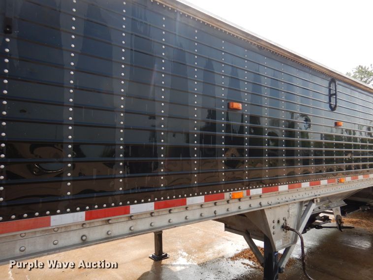 image for item IL9923 2009 Wilson DWH-500 Pace Setter  grain trailer