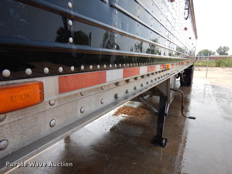 image for item IL9923 2009 Wilson DWH-500 Pace Setter  grain trailer