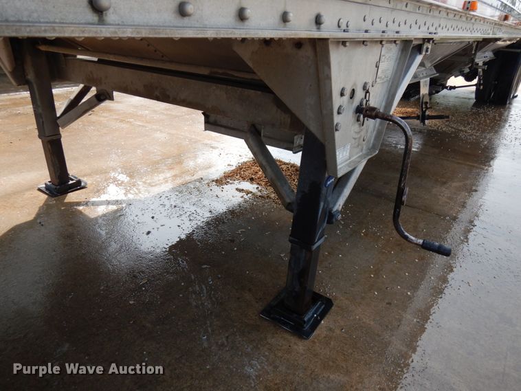 image for item IL9923 2009 Wilson DWH-500 Pace Setter  grain trailer