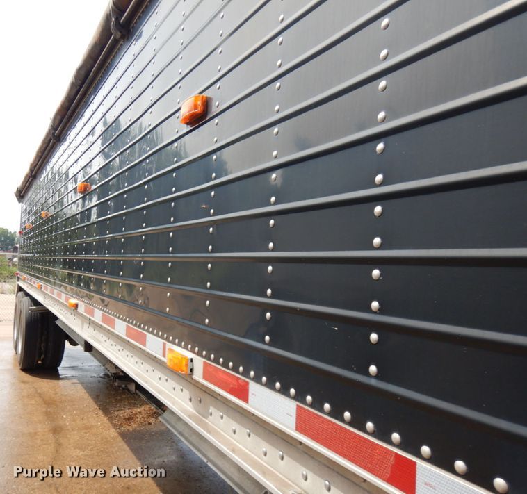 image for item IL9923 2009 Wilson DWH-500 Pace Setter  grain trailer