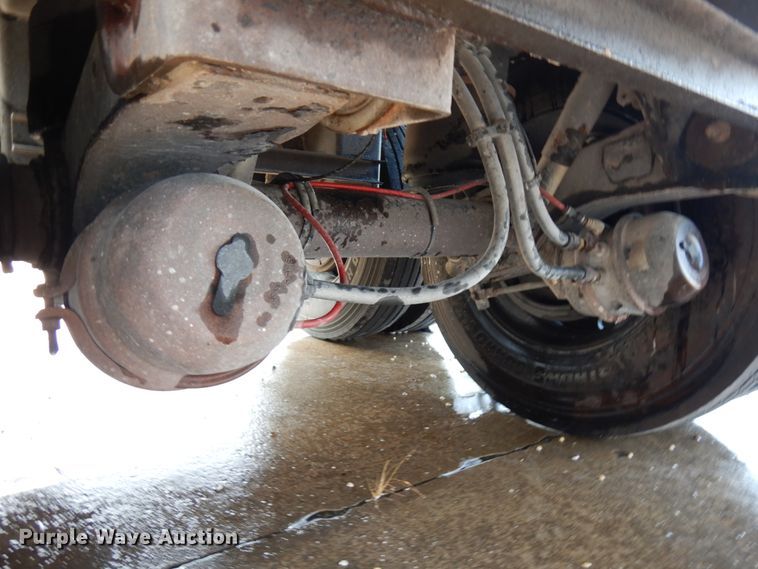 image for item IL9923 2009 Wilson DWH-500 Pace Setter  grain trailer