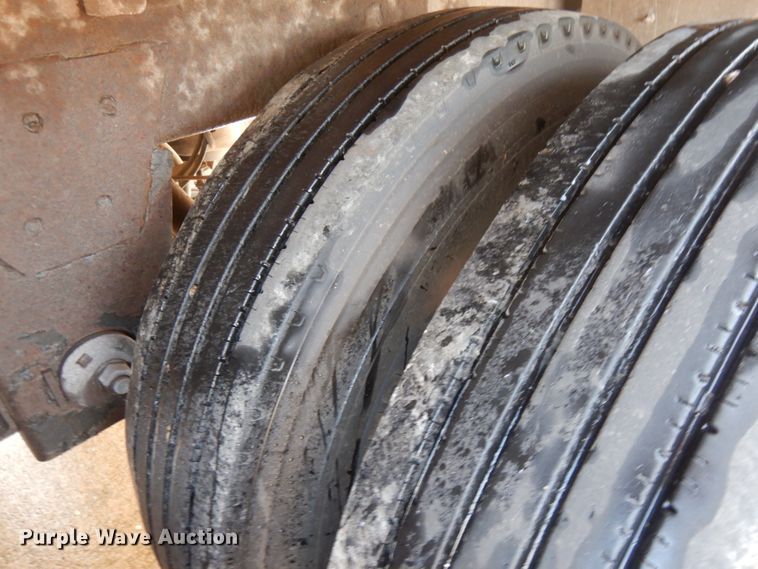 image for item IL9923 2009 Wilson DWH-500 Pace Setter  grain trailer