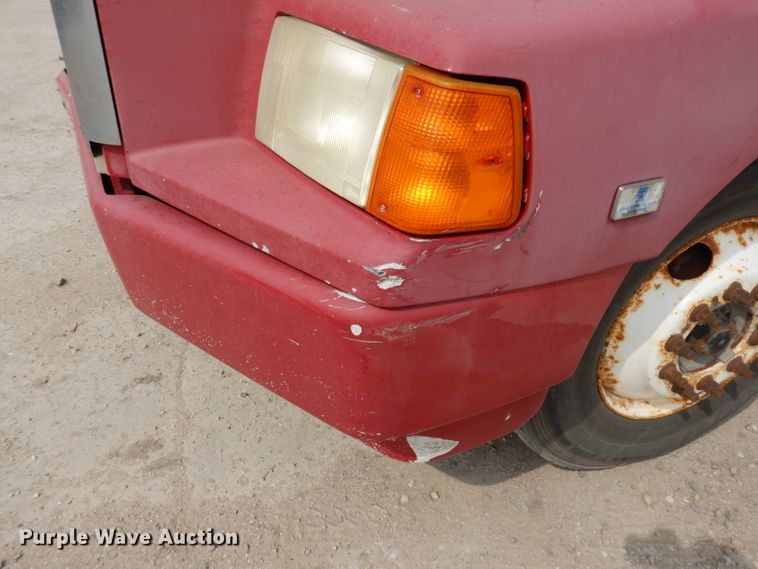 image for item IN9771 1994 WhiteGMC Aero WIA  semi truck