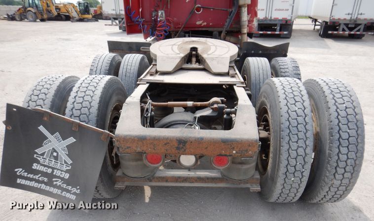 image for item IN9771 1994 WhiteGMC Aero WIA  semi truck