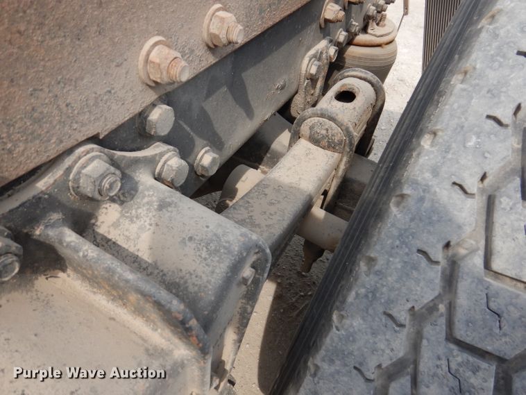 image for item IN9771 1994 WhiteGMC Aero WIA  semi truck