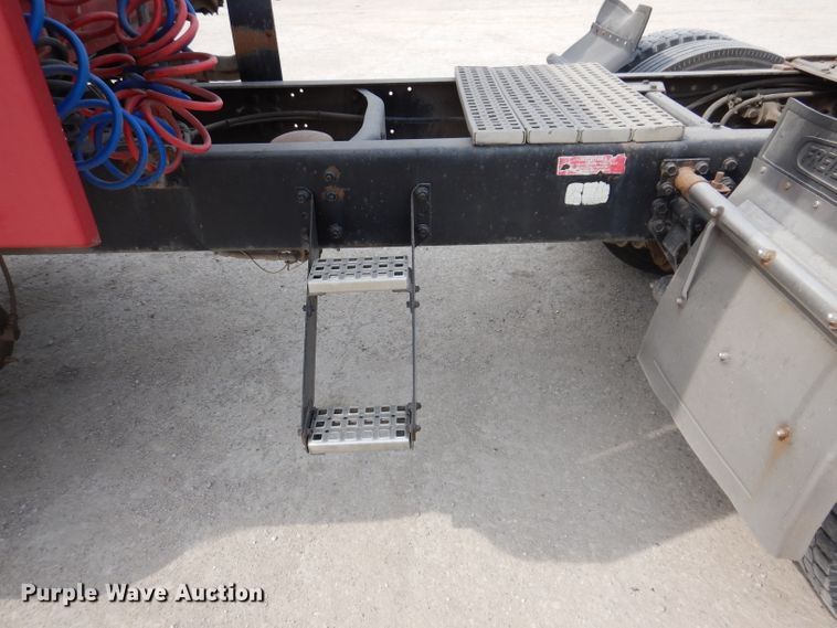 image for item IN9771 1994 WhiteGMC Aero WIA  semi truck