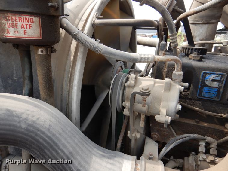 image for item IN9771 1994 WhiteGMC Aero WIA  semi truck