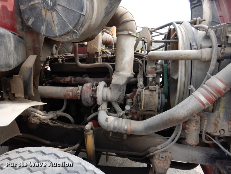 image for item IN9771 1994 WhiteGMC Aero WIA  semi truck