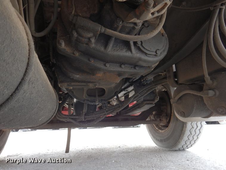 image for item IN9771 1994 WhiteGMC Aero WIA  semi truck